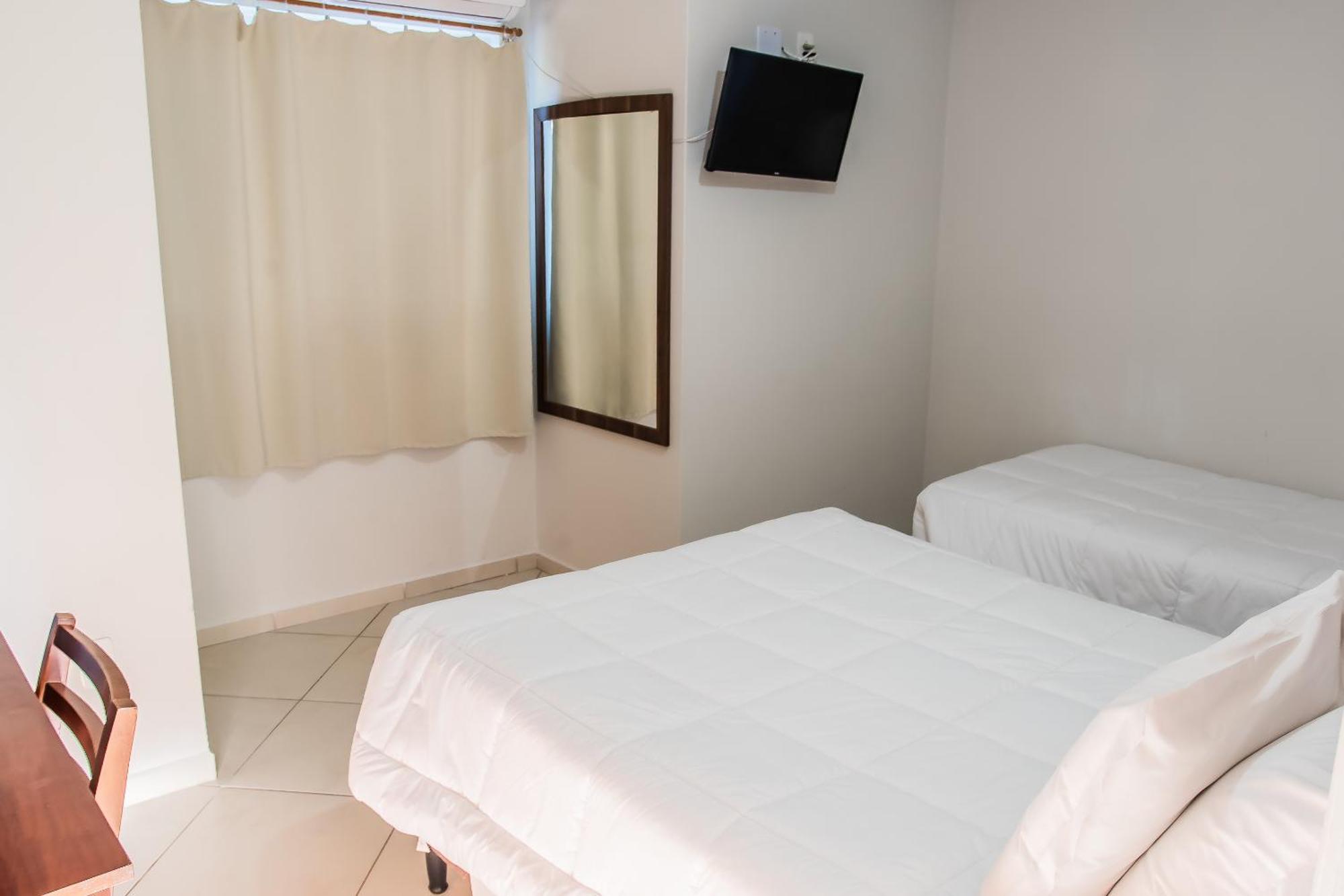 Hotel Serra كانيلا الغرفة الصورة